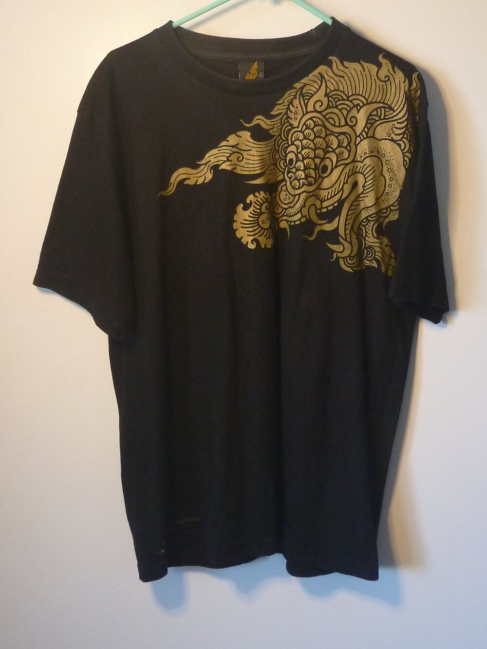 Line THAI Siharamongkorn Graphic Tee Black Gold L